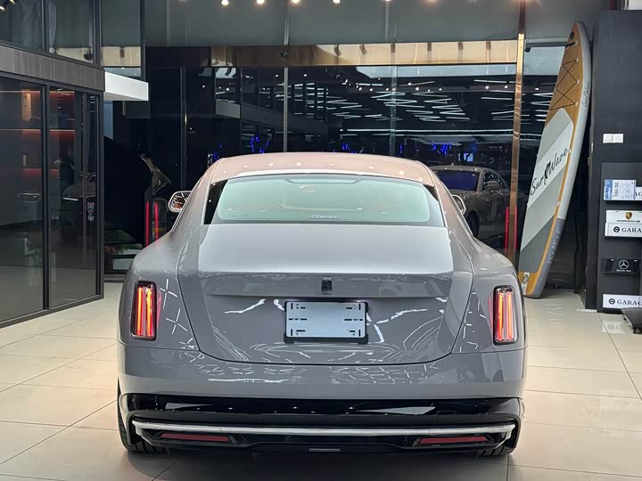 Фото 9 - Rolls-Royce Spectre