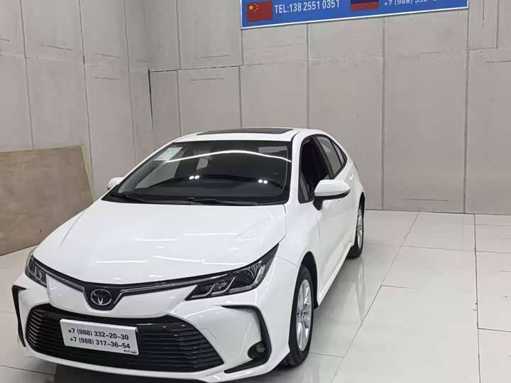 Фото 3 - Toyota Corolla