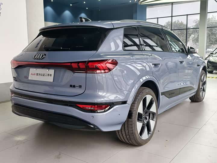 Фото 5 - Audi Q6L e-tron