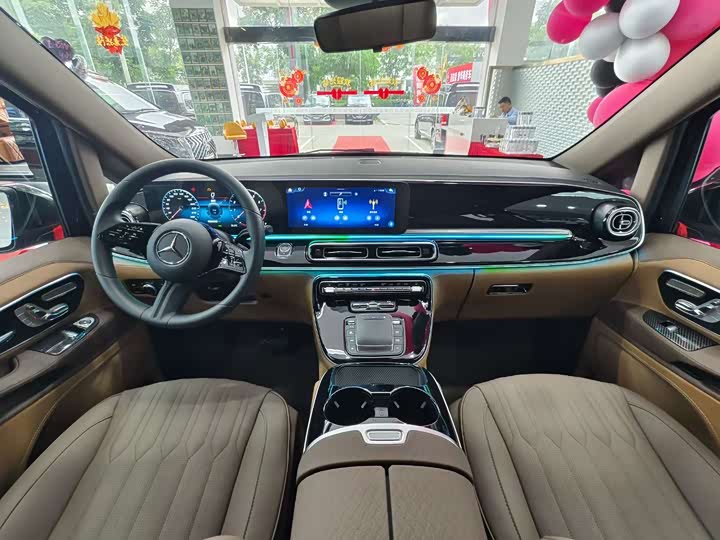 Фото 13 - Mercedes-Benz Vito