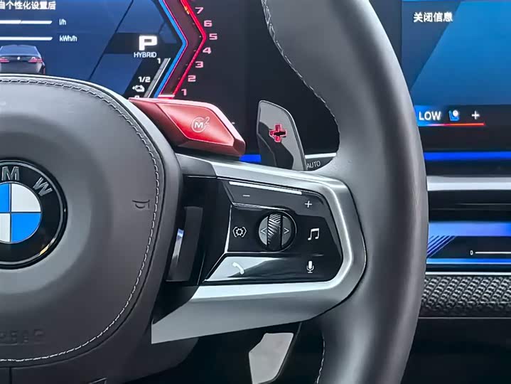 Фото 16 - BMW M5 Hybrid