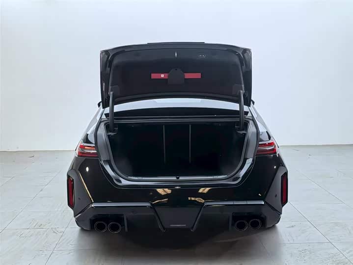 Фото 6 - BMW M5 Hybrid