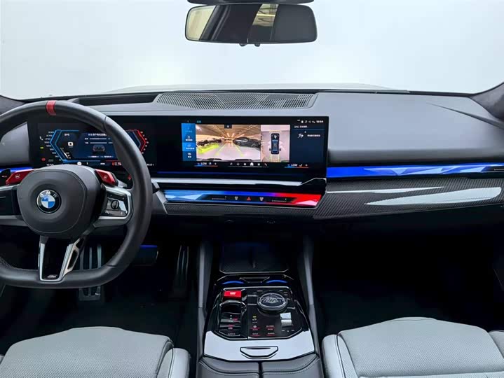 Фото 7 - BMW M5 Hybrid