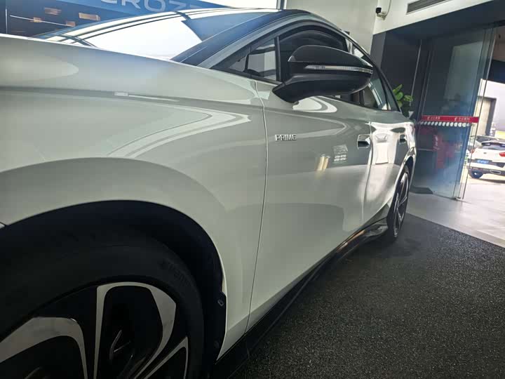 Photo 3 - Volkswagen ID.7 Vizzion