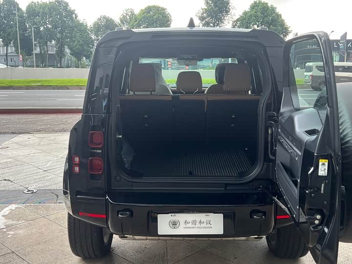 Фото 15 - Land Rover Defender