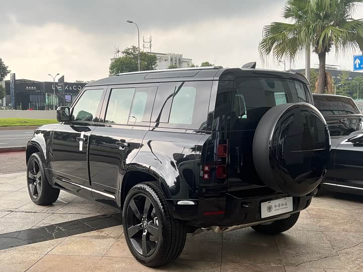 Фото 16 - Land Rover Defender