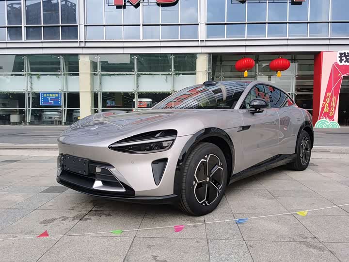 Фото 1 - Xiaomi YU7