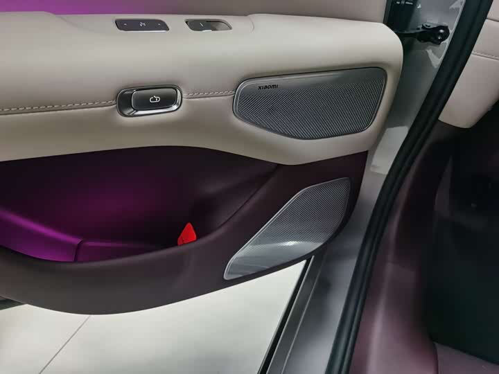 Фото 17 - Xiaomi YU7