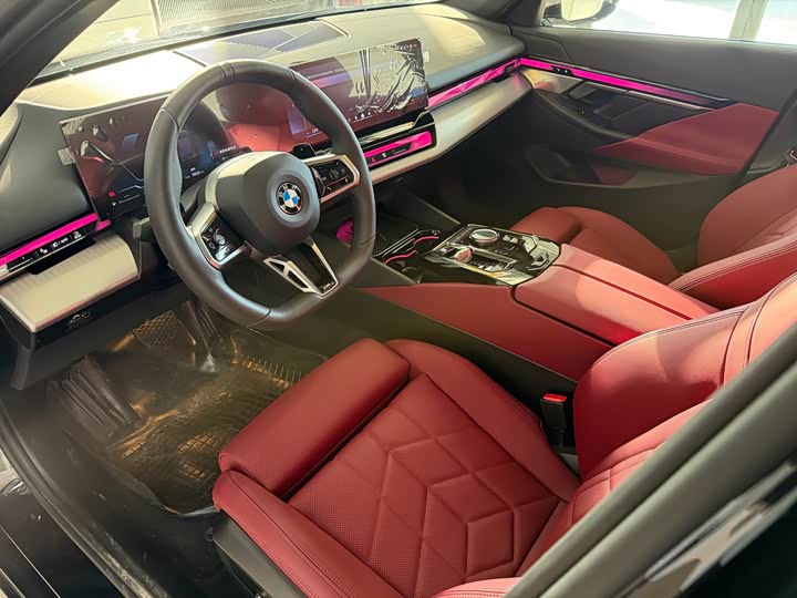 Фото 5 - BMW 5 Series