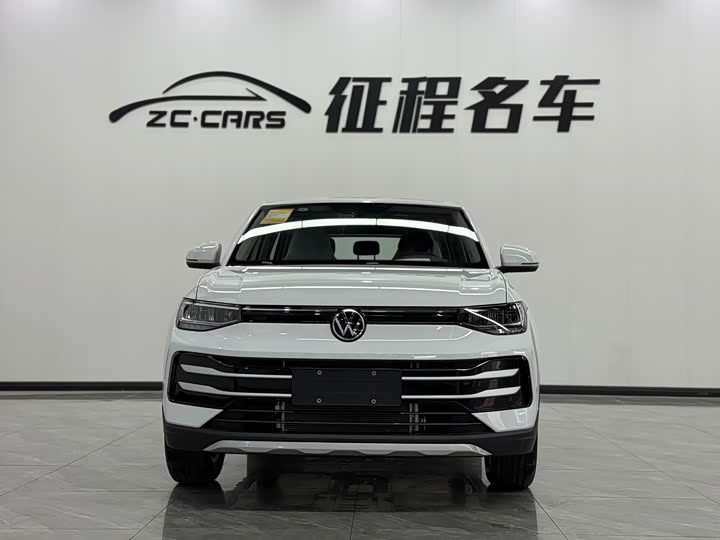 Фото 2 - Volkswagen Tharu