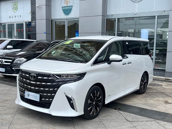 Photo 1 - Toyota Alphard