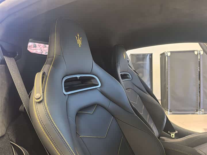 Фото 6 - Maserati MC20