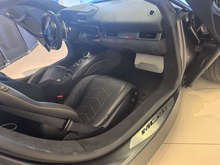 Фото 7 - Maserati MC20