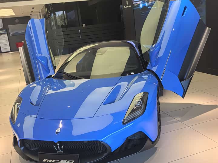 Фото 9 - Maserati MC20