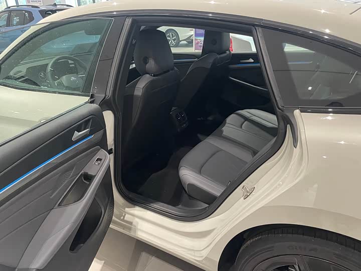 Фото 5 - Volkswagen Lamando L