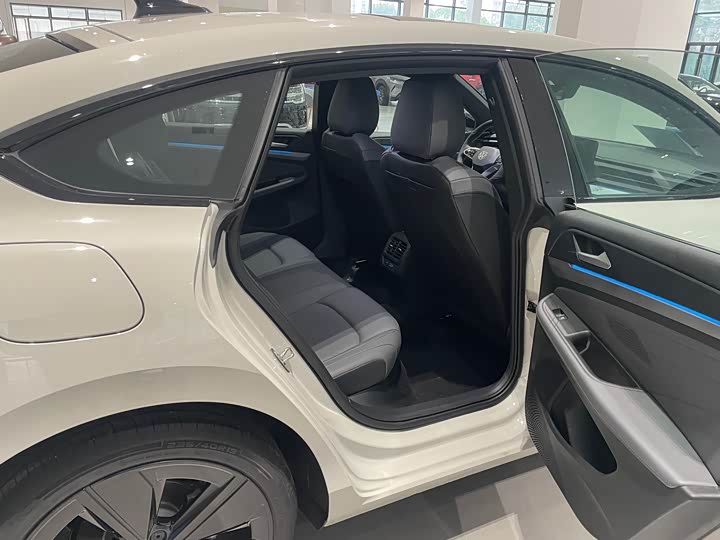 Фото 7 - Volkswagen Lamando L