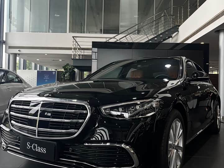 Фото 1 - Mercedes-Benz S-Class