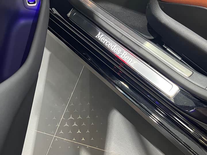 Фото 7 - Mercedes-Benz S-Class