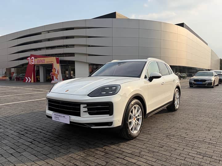 Фото 1 - Porsche Cayenne