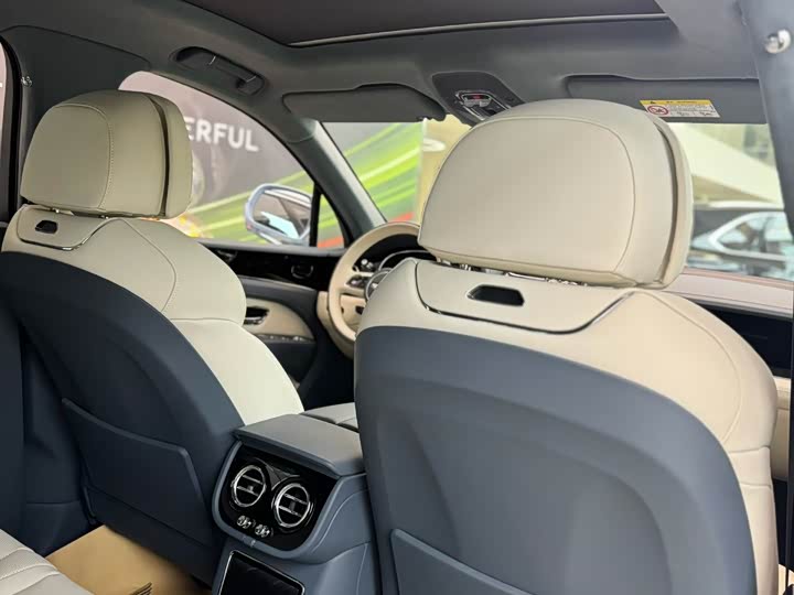 Фото 6 - Bentley Bentayga