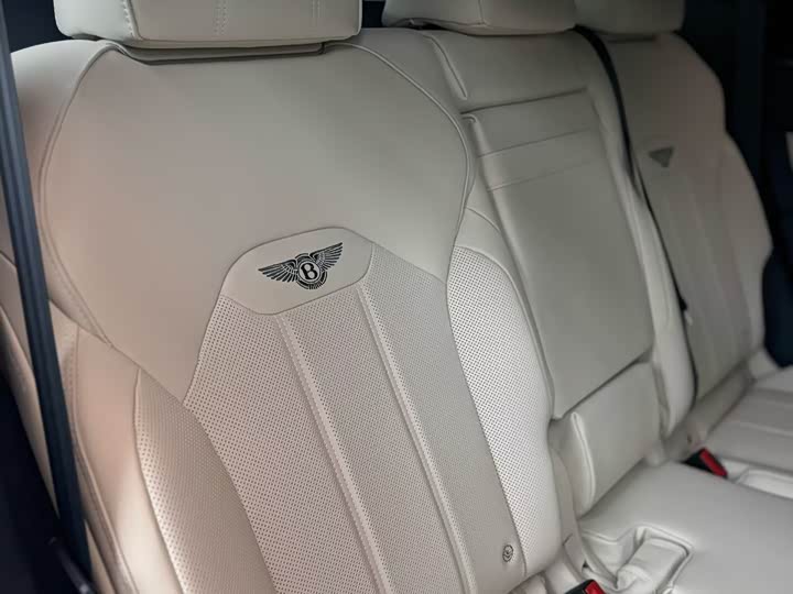 Фото 7 - Bentley Bentayga