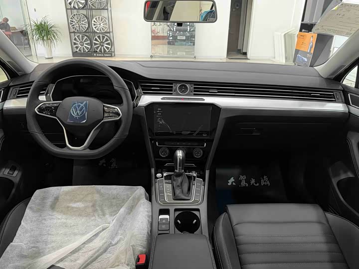 Фото 17 - Volkswagen Magotan