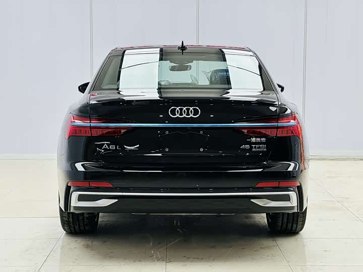 Фото 5 - Audi A6L