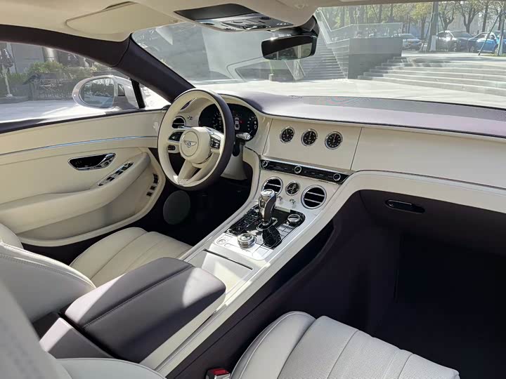 Фото 2 - Bentley Continental GT Hybrid