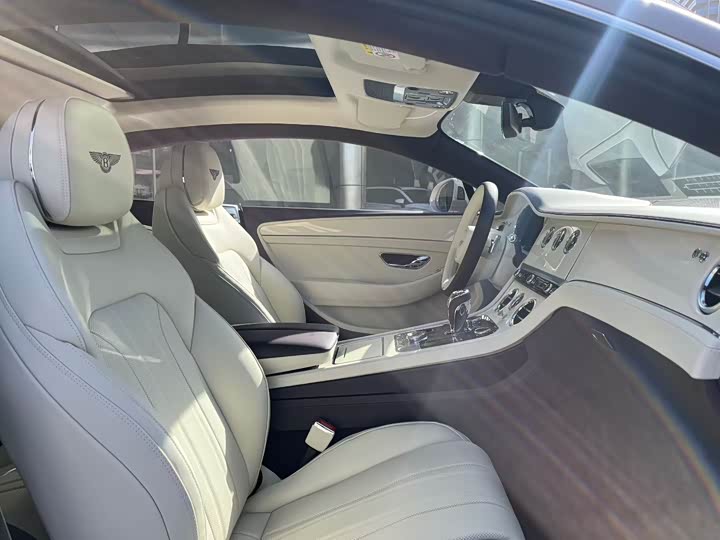 Фото 4 - Bentley Continental GT Hybrid