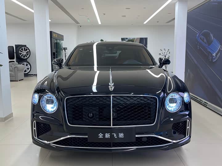 Фото 4 - Bentley Flying Spur Hybrid