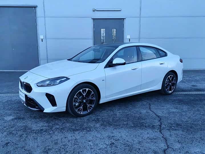 Фото 1 - BMW 2 Series