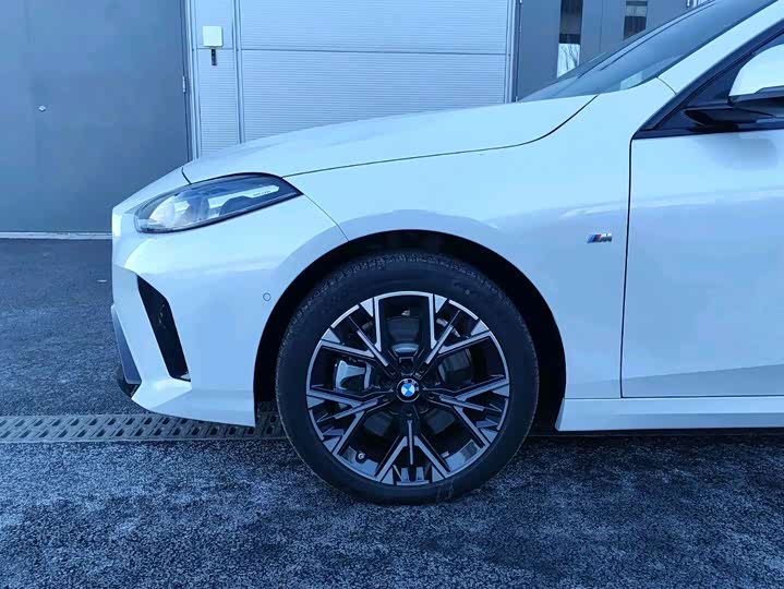 Фото 6 - BMW 2 Series