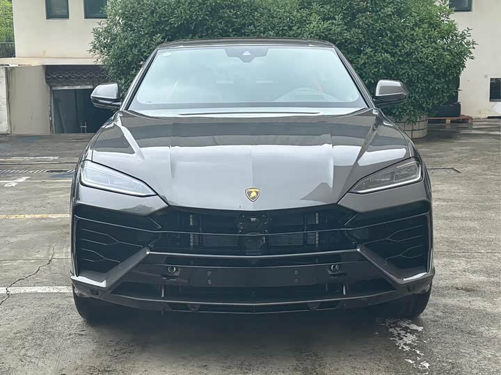 Фото 3 - Lamborghini Urus SE