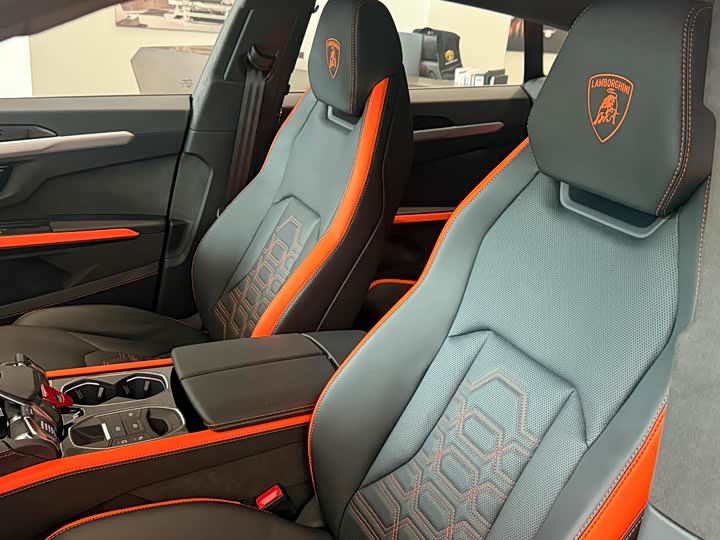 Фото 7 - Lamborghini Urus SE