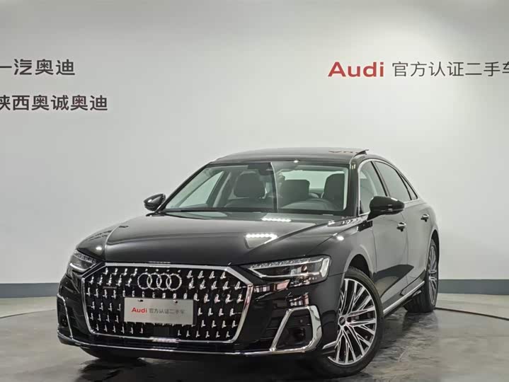 Фото 1 - Audi A8