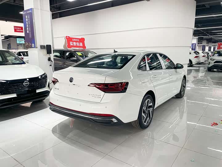 Фото 2 - Volkswagen Sagitar L