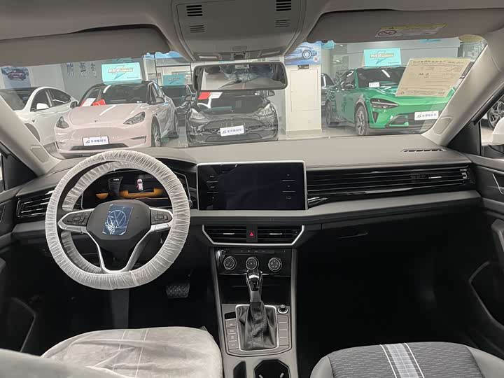 Фото 6 - Volkswagen Sagitar L