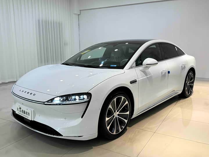 Фото 1 - Luxeed S7