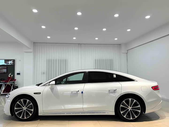 Фото 4 - Luxeed S7