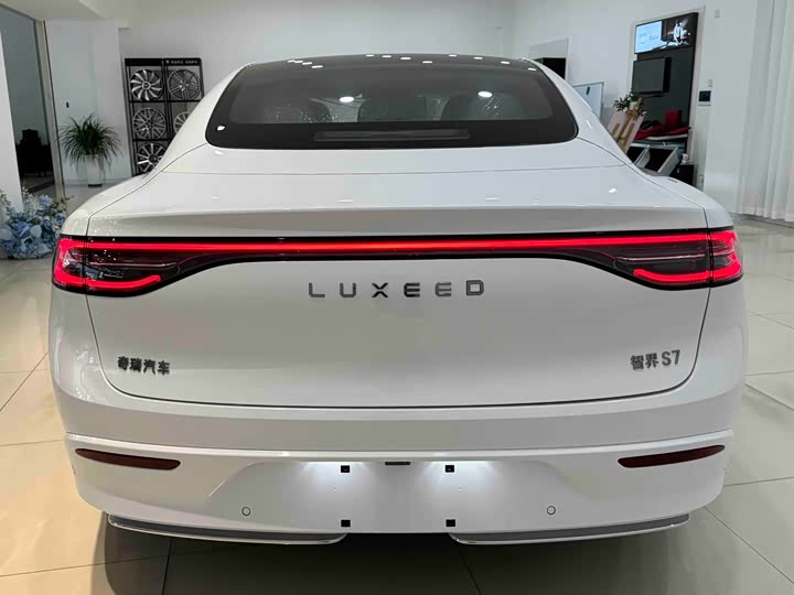 Фото 5 - Luxeed S7