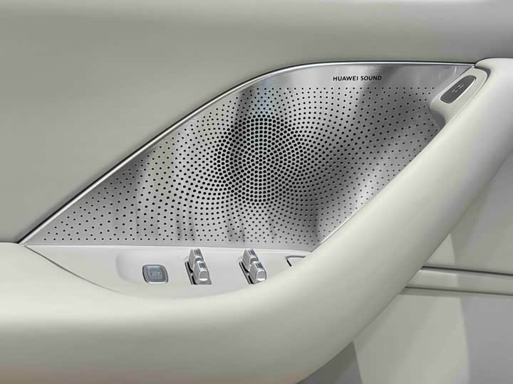 Фото 7 - Luxeed S7