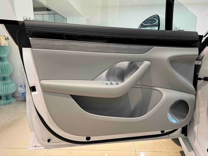 Фото 8 - Luxeed S7