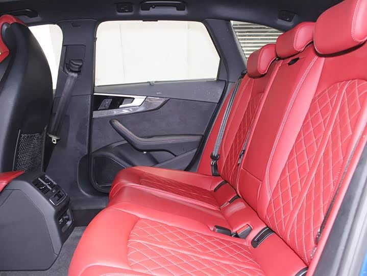 Фото 8 - Audi S4