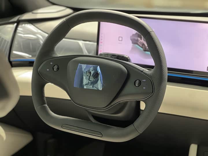 Фото 13 - Geely Jiyue 01