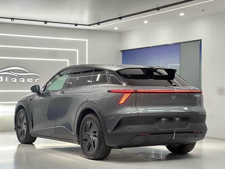 Фото 6 - Geely Jiyue 01