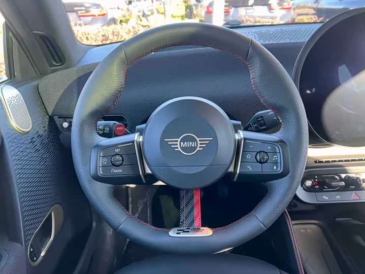 Фото 11 - Mini Cooper JCW