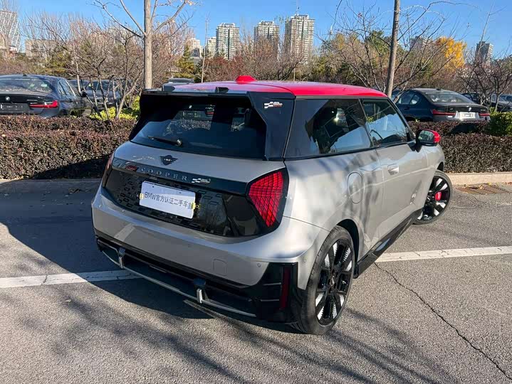 Фото 4 - Mini Cooper JCW