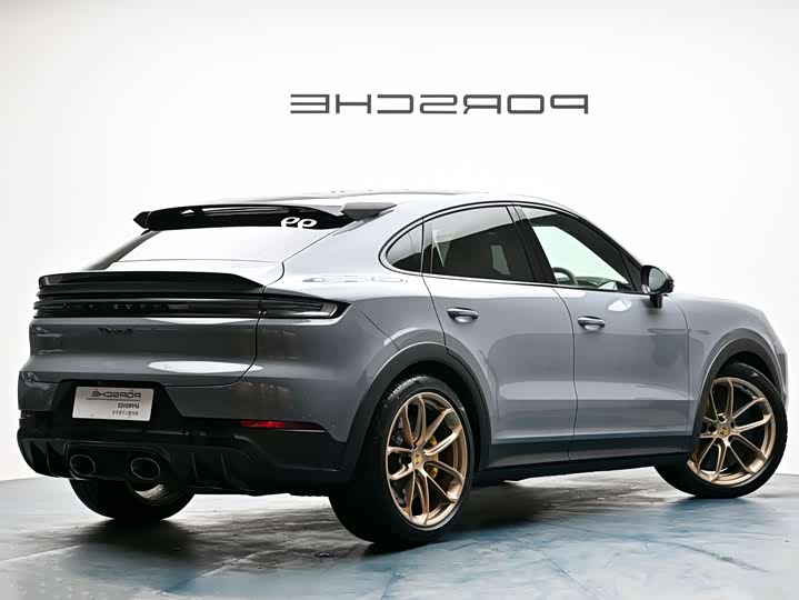 Фото 13 - Porsche Cayenne