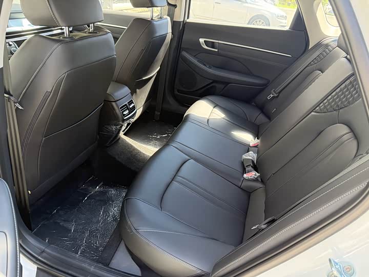 Фото 8 - Hyundai Sonata N Line