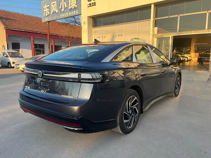 Photo 5 - Volkswagen ID.7 Vizzion